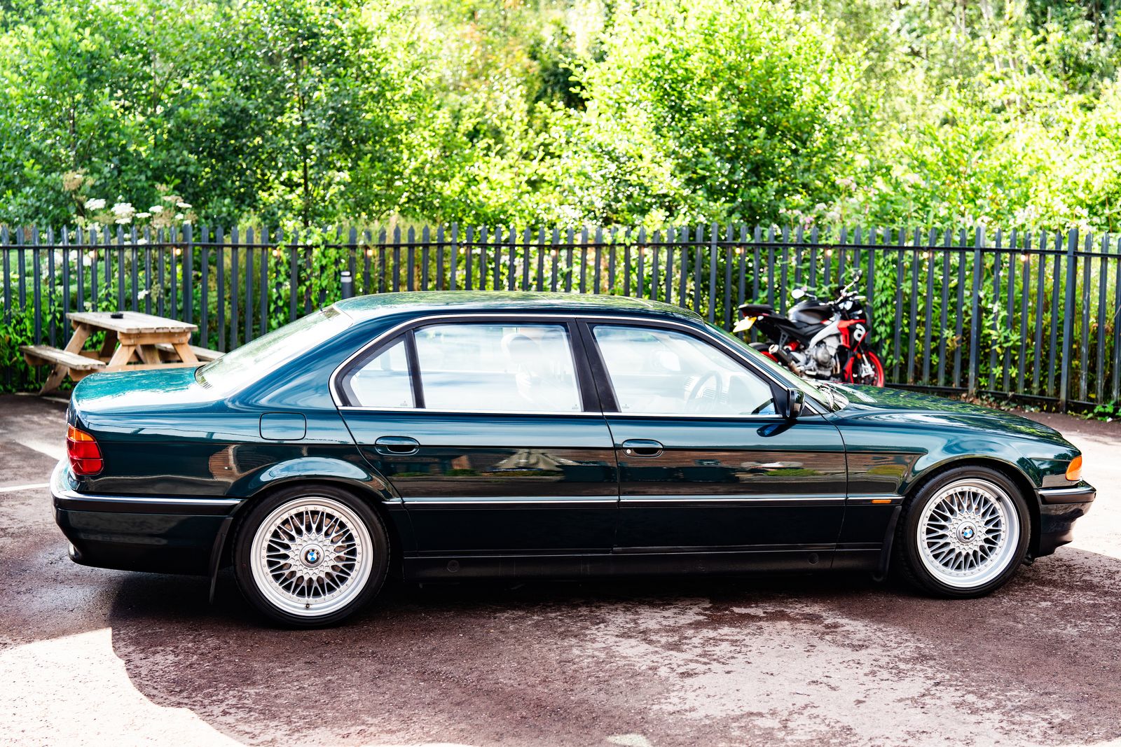 BMW 740i l auto