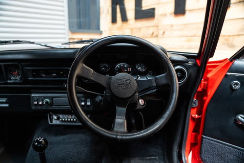 Ford Escort rs 2000 13
