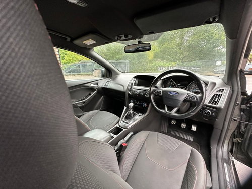 Ford Focus 13
