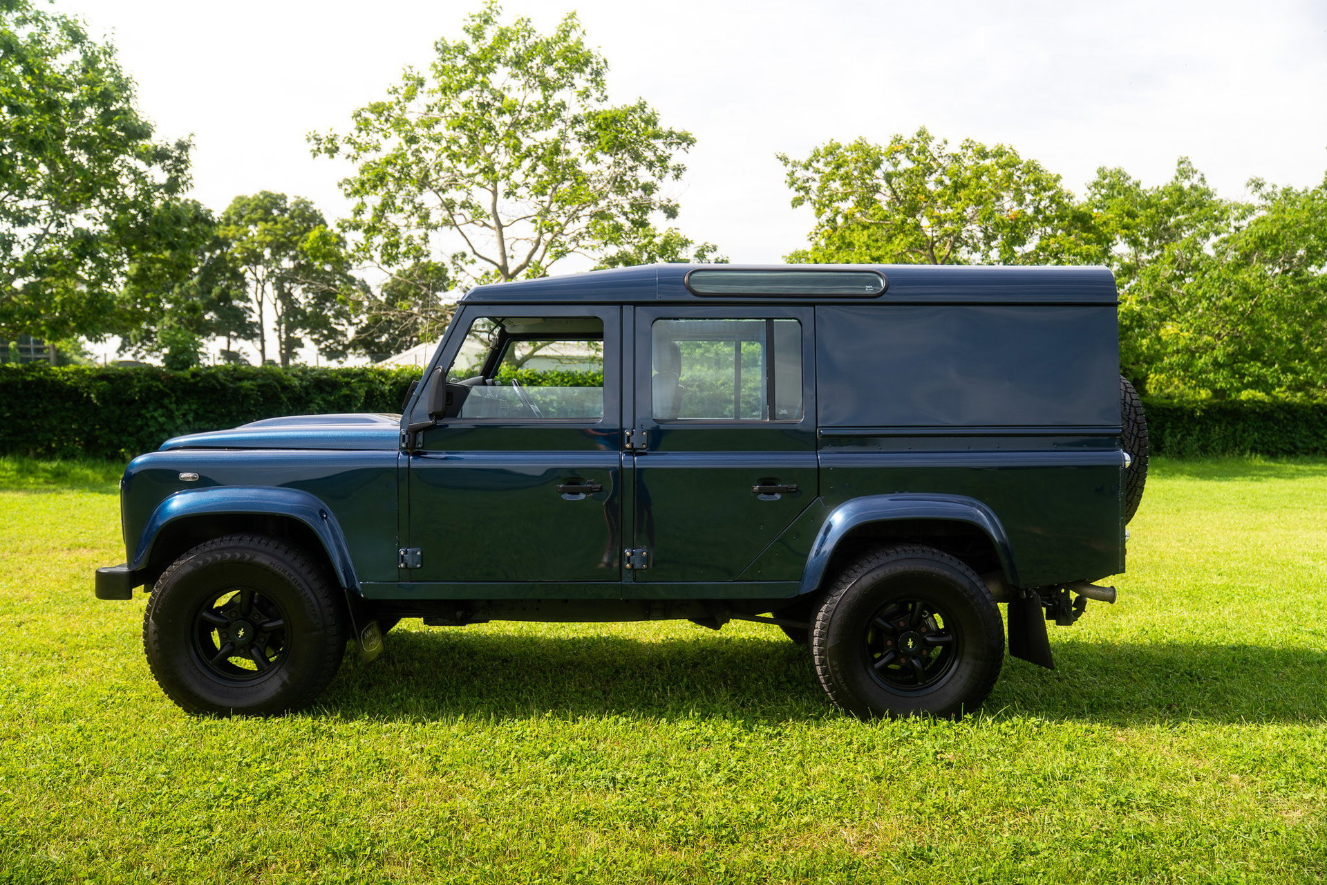 Land Rover DEFENDER 110
