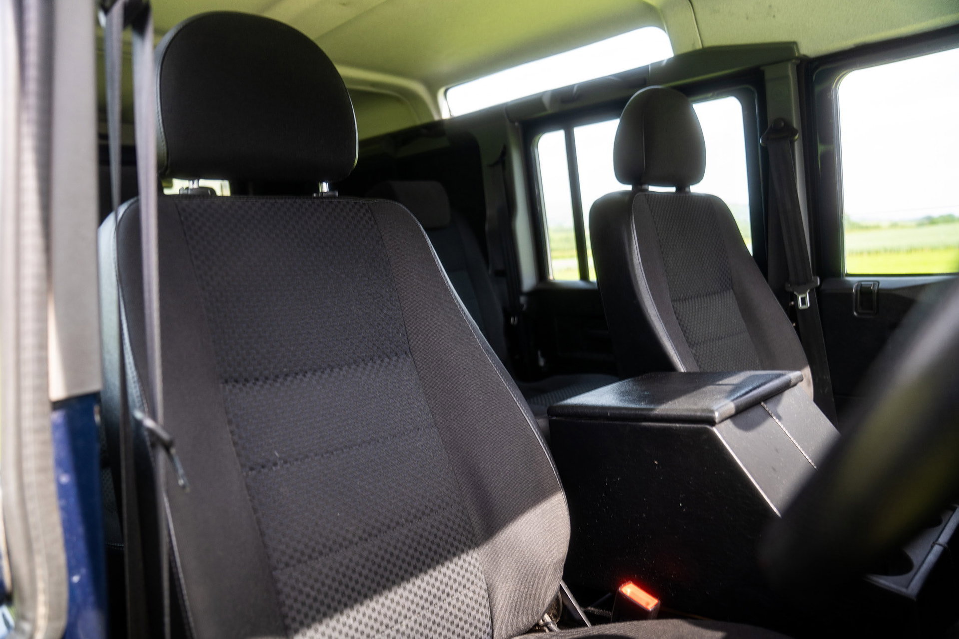 Land Rover DEFENDER 110