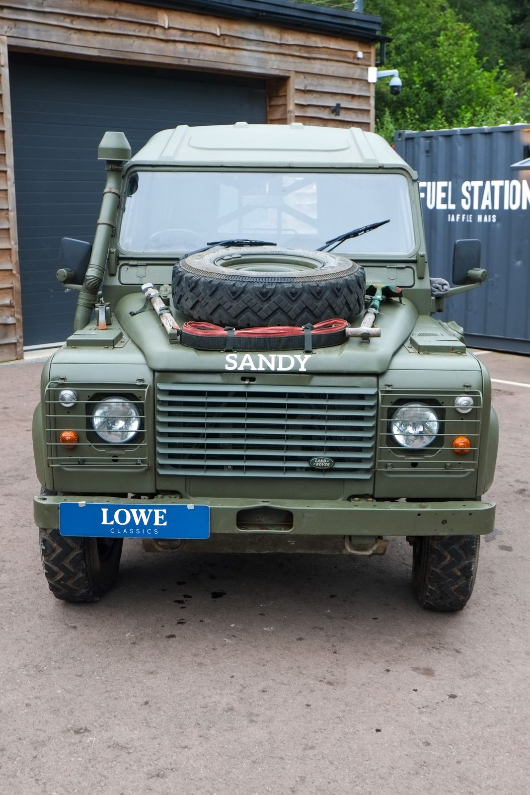 Land Rover DEFENDER 110