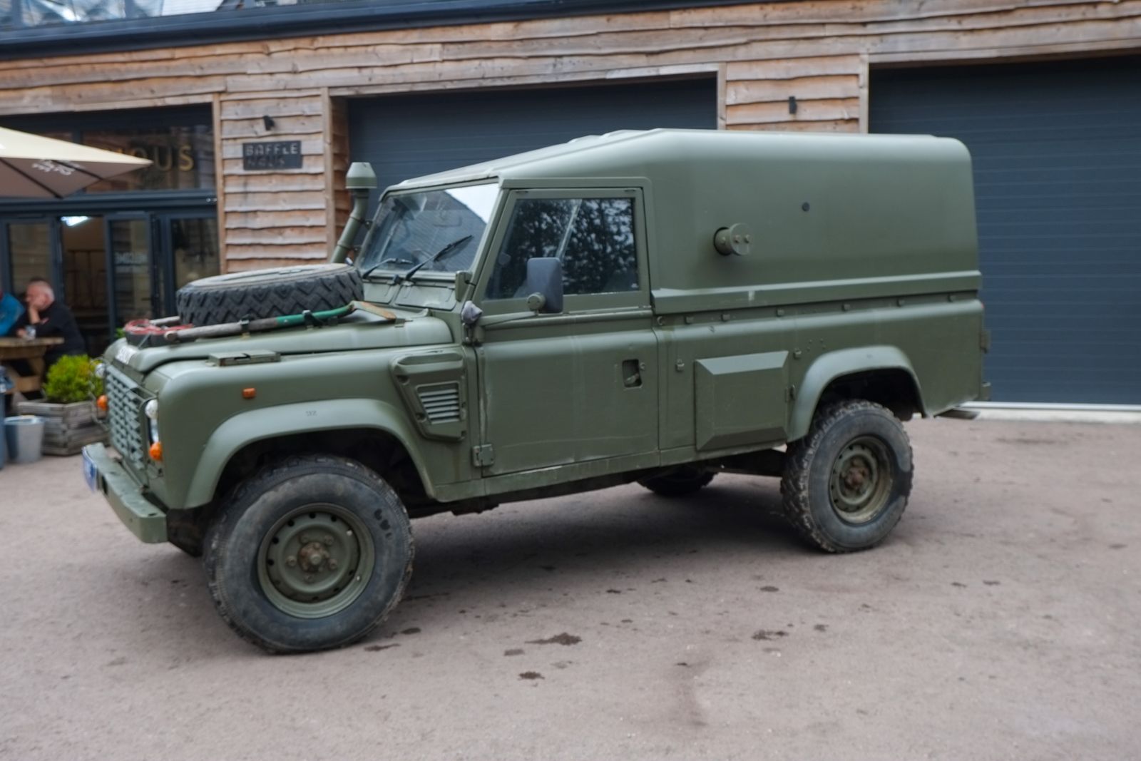 Land Rover DEFENDER 110