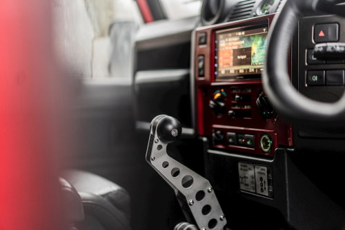 Land Rover DEFENDER 110 5