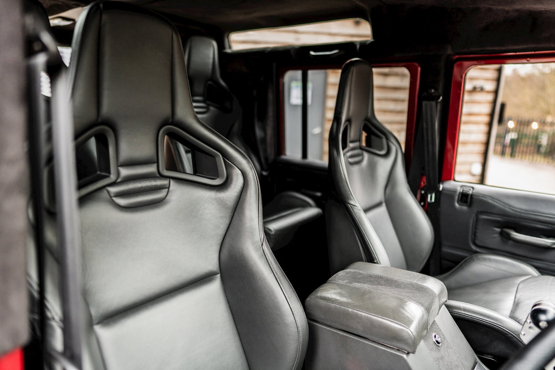 Land Rover DEFENDER 110