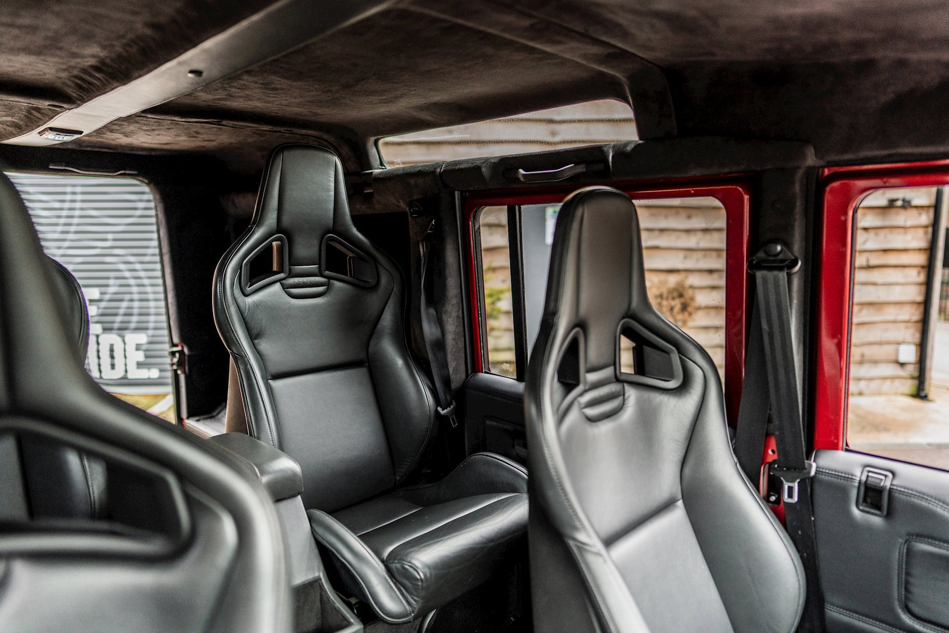 Land Rover DEFENDER 110