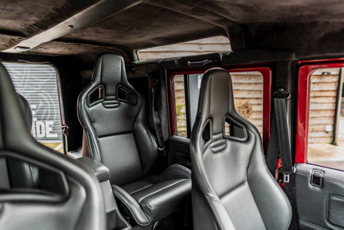 Land Rover DEFENDER 110 22