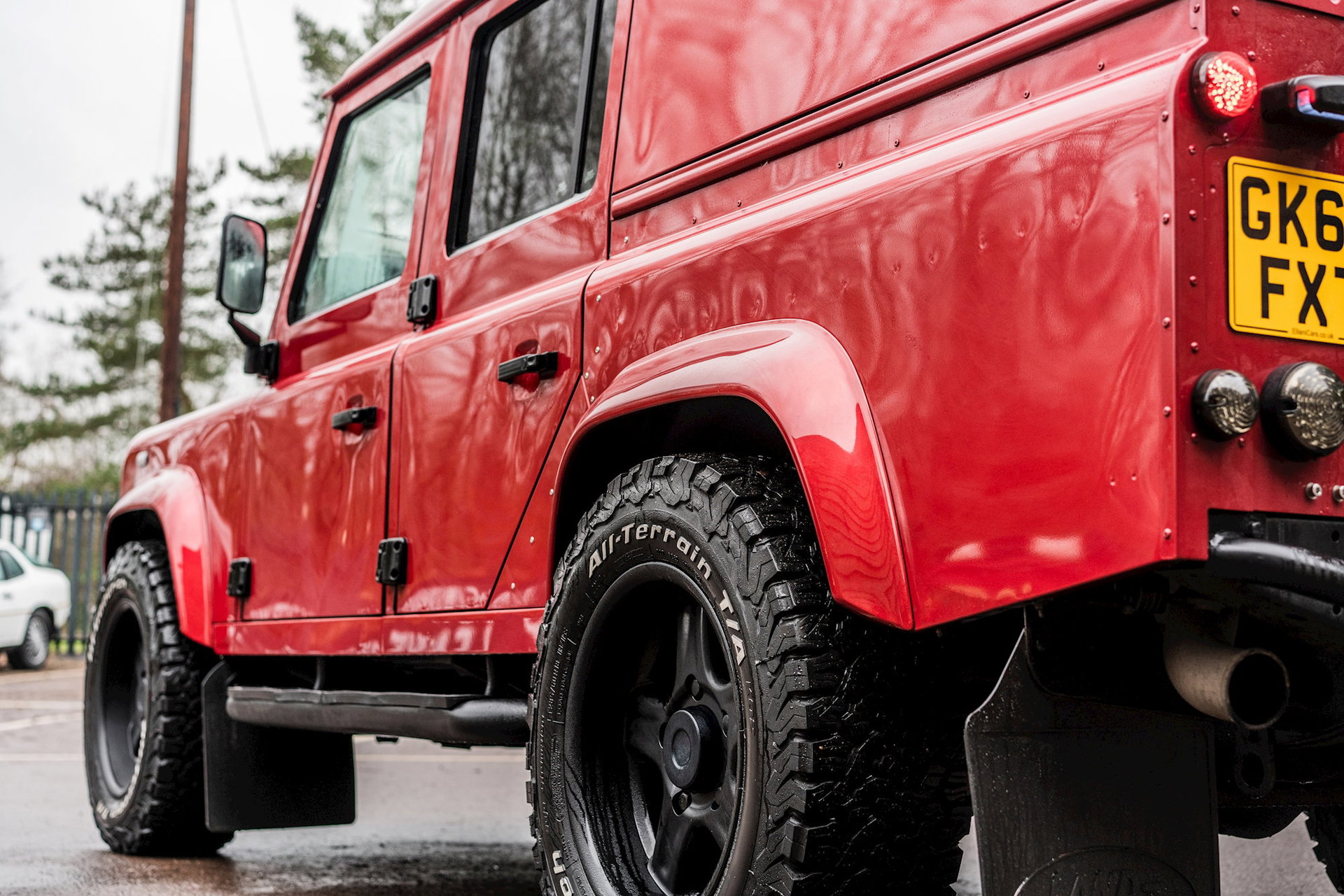 Land Rover DEFENDER 110