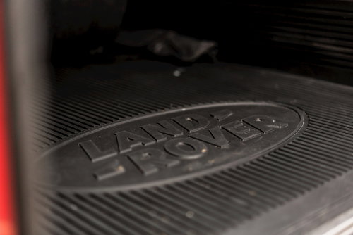 Land Rover DEFENDER 110 18