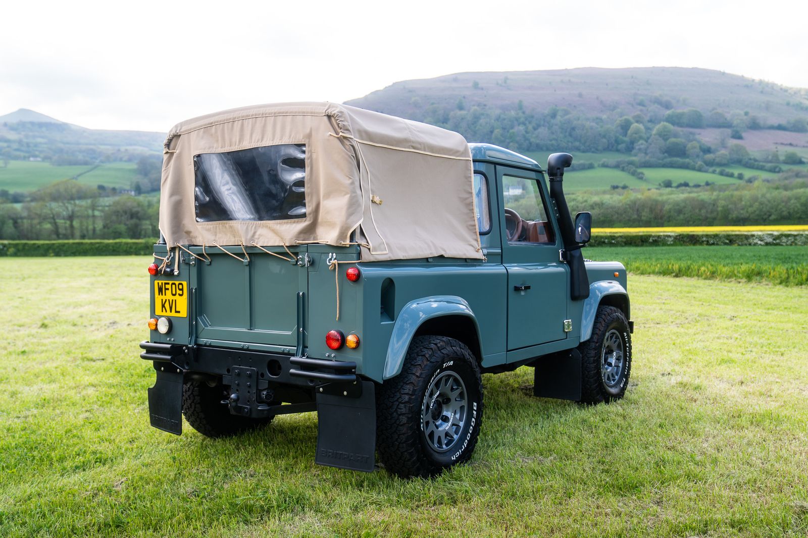 Land Rover Defender 90