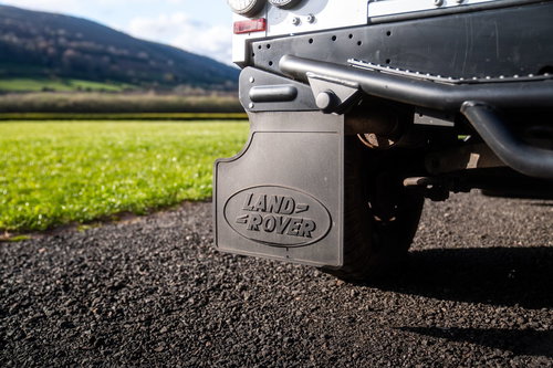 Land Rover Defender 90 22