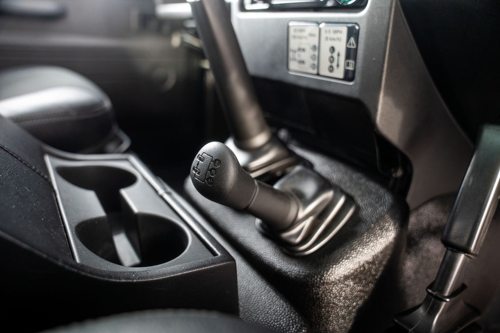 Land Rover Defender 90