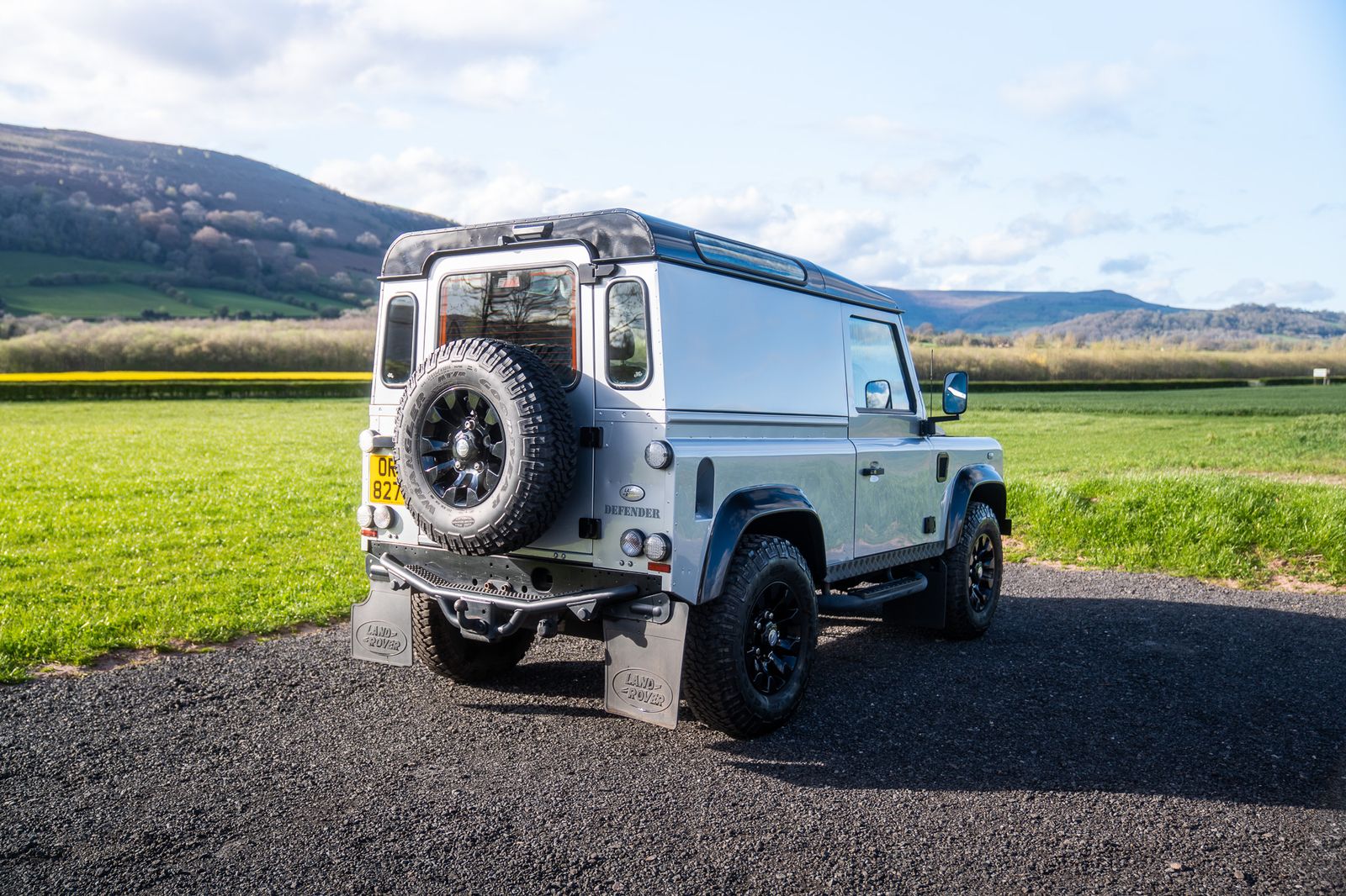 Land Rover Defender 90