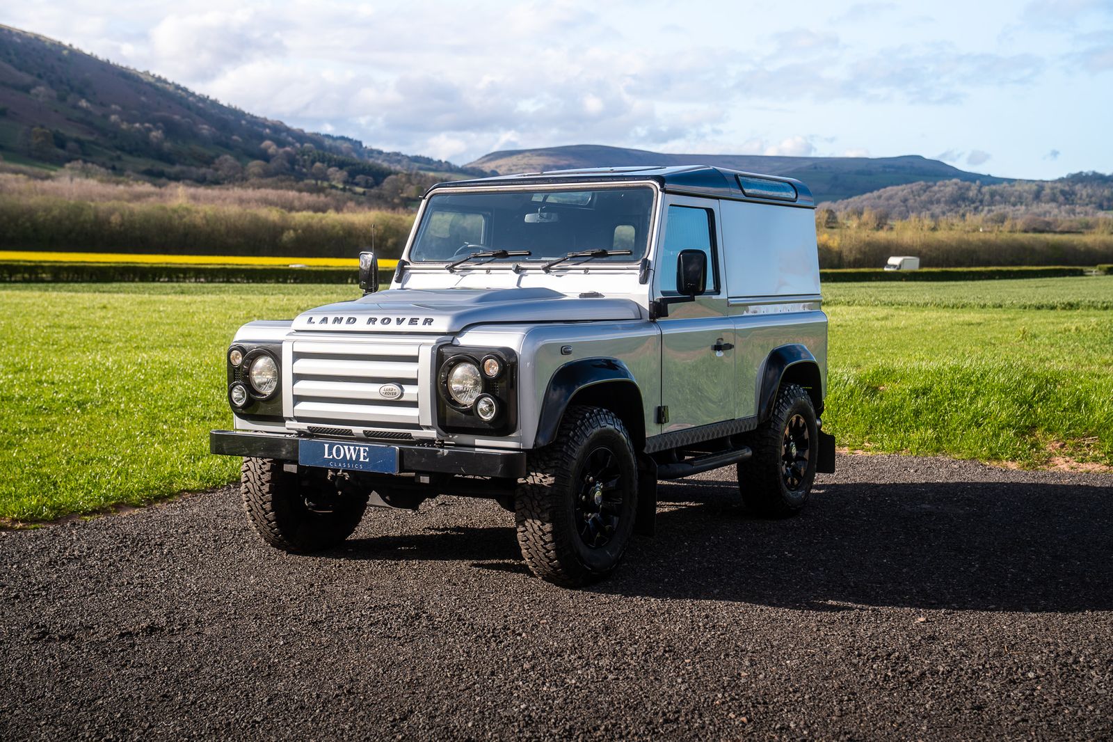 Land Rover Defender 90