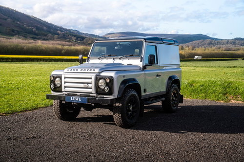 Land Rover Defender 90 0