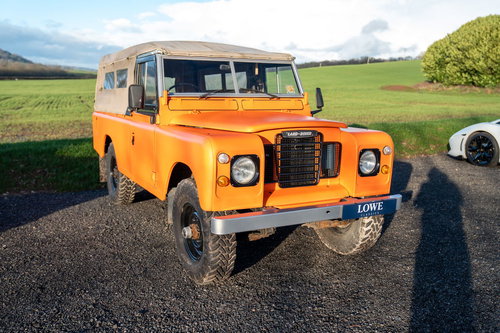 Land Rover LANDROVER 110 2