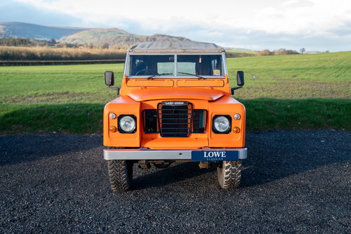 Land Rover LANDROVER 110 1
