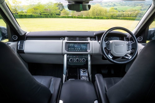 Land Rover Range Rover 44