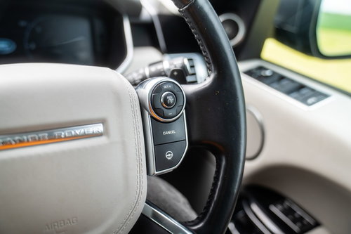 Land Rover Range Rover 53
