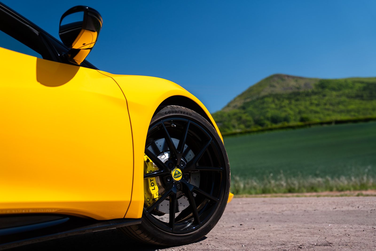 Lotus Emira