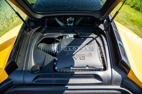 Lotus Emira 14