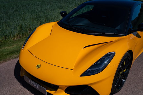 Lotus Emira 6