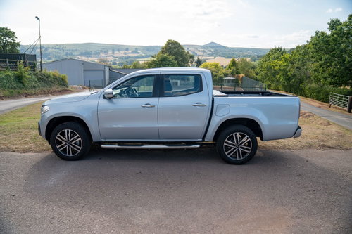 Mercedes-Benz X-class 3