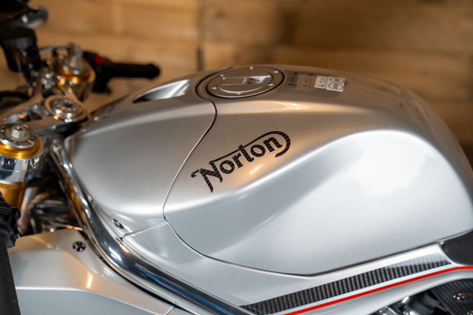 Norton V4 sv
