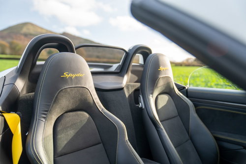 Porsche 718 spyder 32