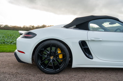 Porsche 718 spyder 23