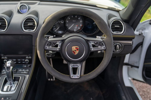 Porsche 718 spyder 29