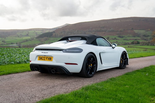Porsche 718 spyder 6
