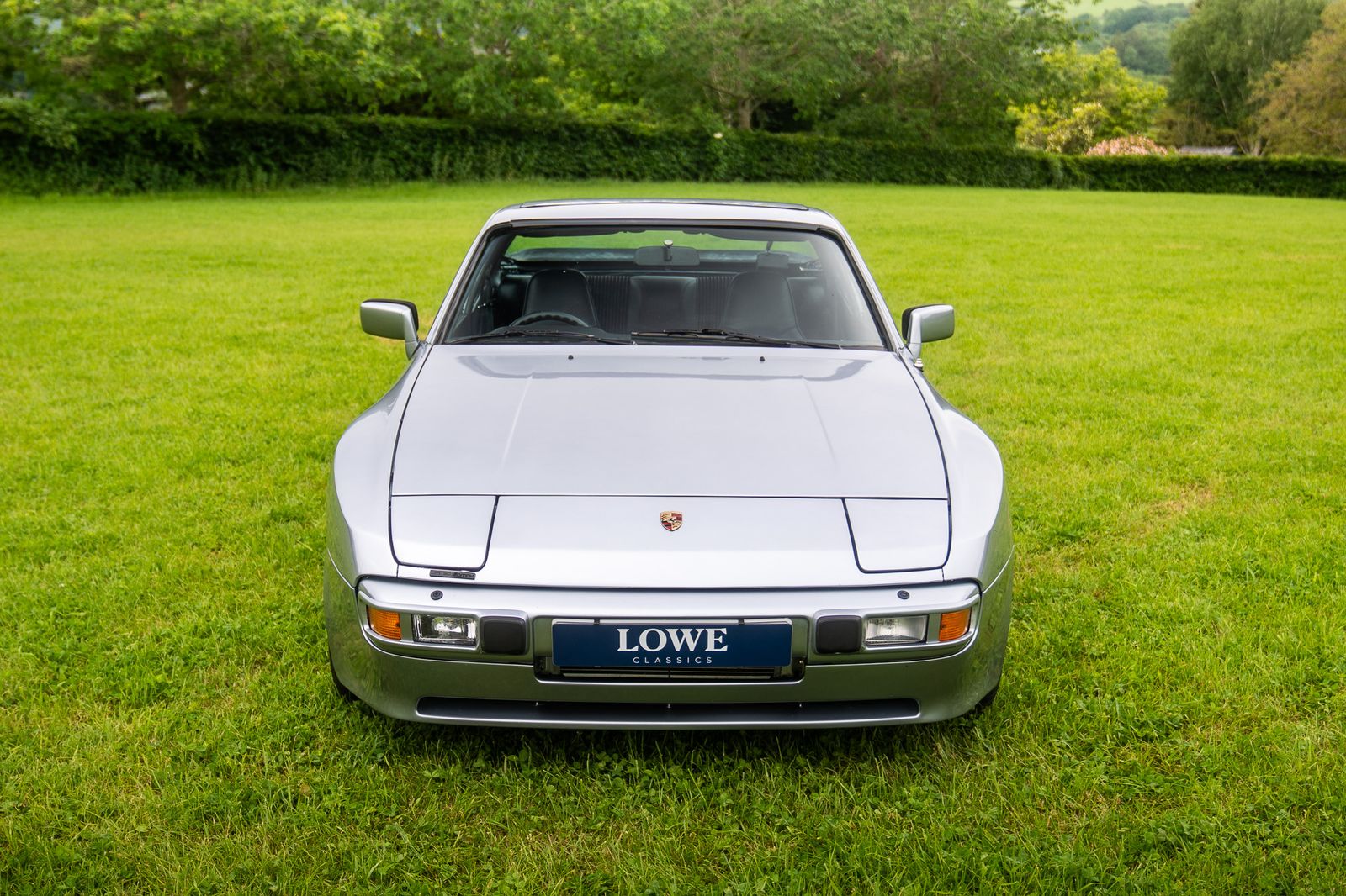 Porsche 944