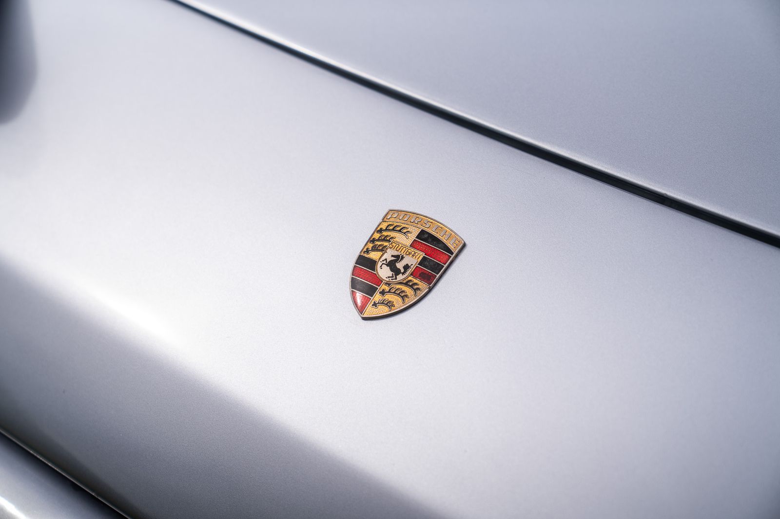 Porsche 944