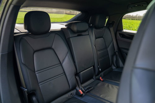 Porsche Cayenne 22