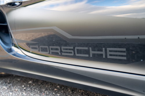 Porsche Cayman 8