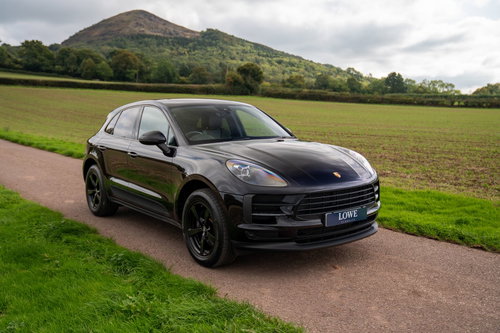 Porsche Macan 0