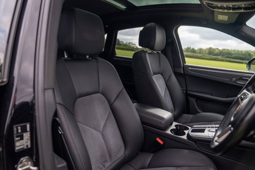 Porsche Macan 11