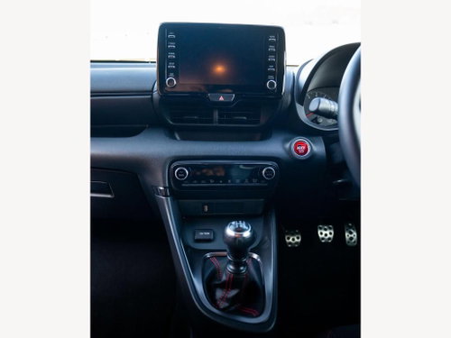 Toyota GR YARIS 19
