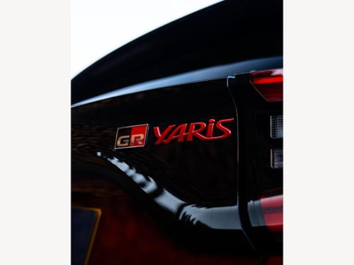 Toyota GR YARIS 13