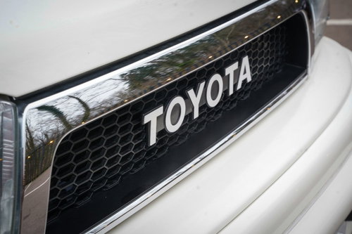 Toyota Hilux 5