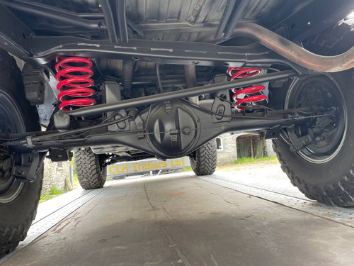 Toyota Hilux 23