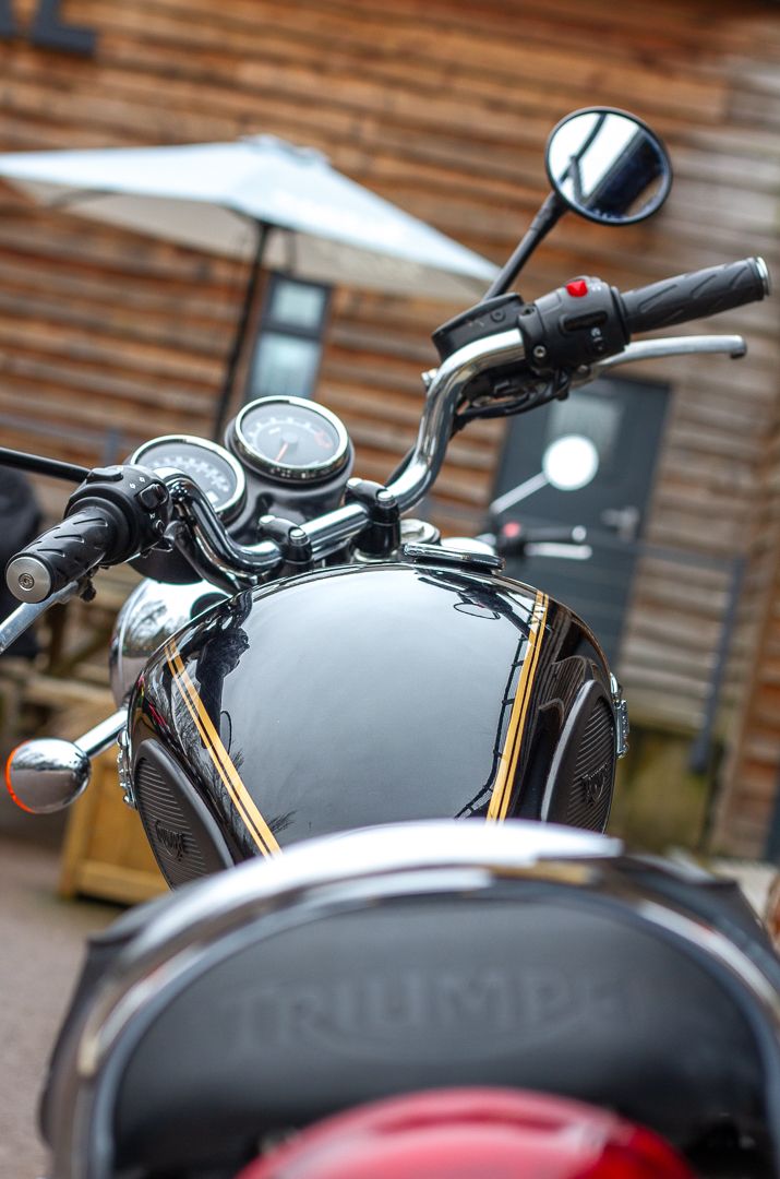 Triumph Bonneville T100