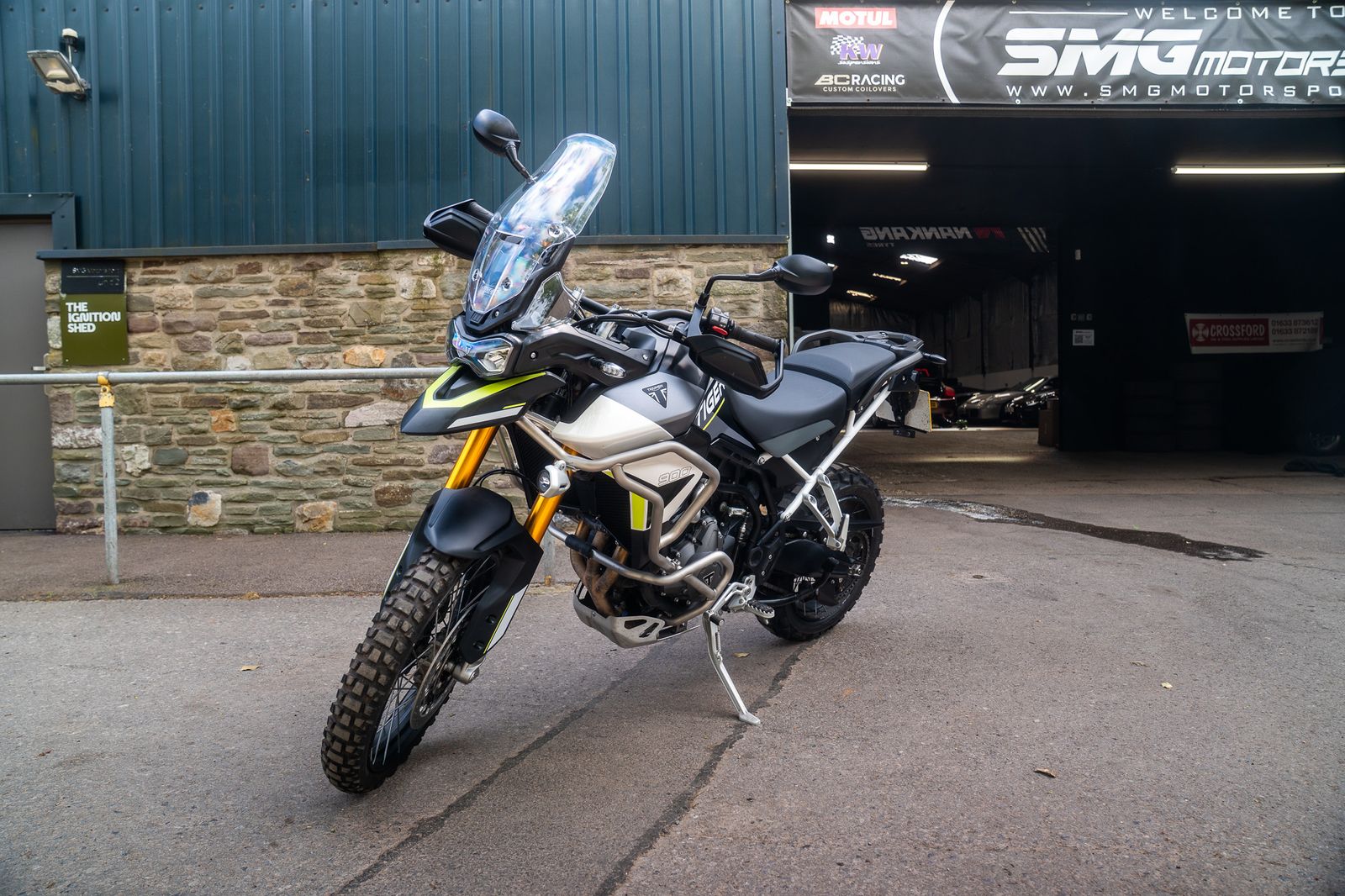 Triumph Tiger 900