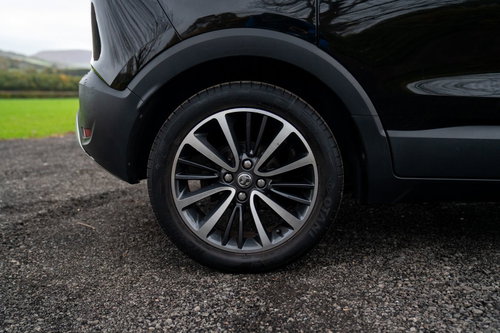 Vauxhall Crossland X 4