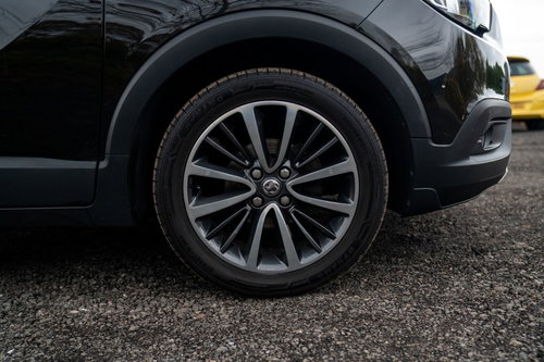 Vauxhall Crossland X 5