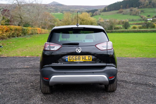 Vauxhall Crossland X 12