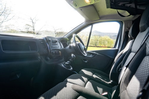 Vauxhall Vivaro 27