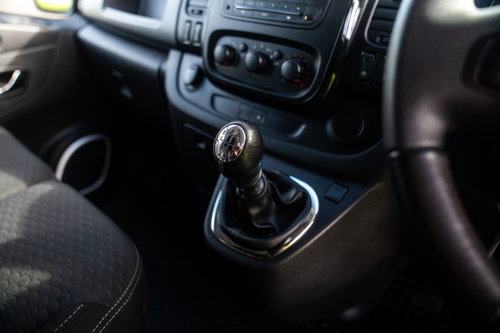 Vauxhall Vivaro 23