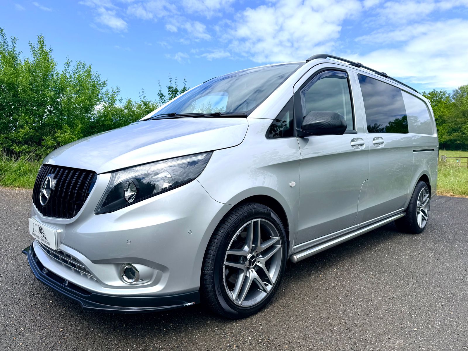 2018 Mercedes-Benz Vito 2.1 116 CDI BlueTEC Sport Crew Van Double Cab 5dr Diesel G-Tronic Automatic RWD L2 Euro 6 (s/s) (LWB) (163 ps), exterior view 3